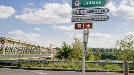 Vue de la levée de Loire sur l'itinéraire Angers-Tours